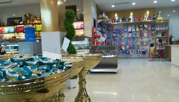 قنادی سلطانی قم