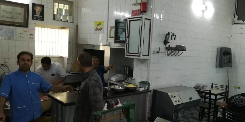 حلیم فروشی گل گندم قم